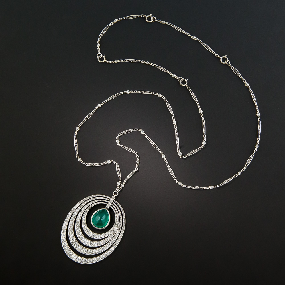 Art Deco 6.61 Carat Cabochon Emerald and Diamond Necklace